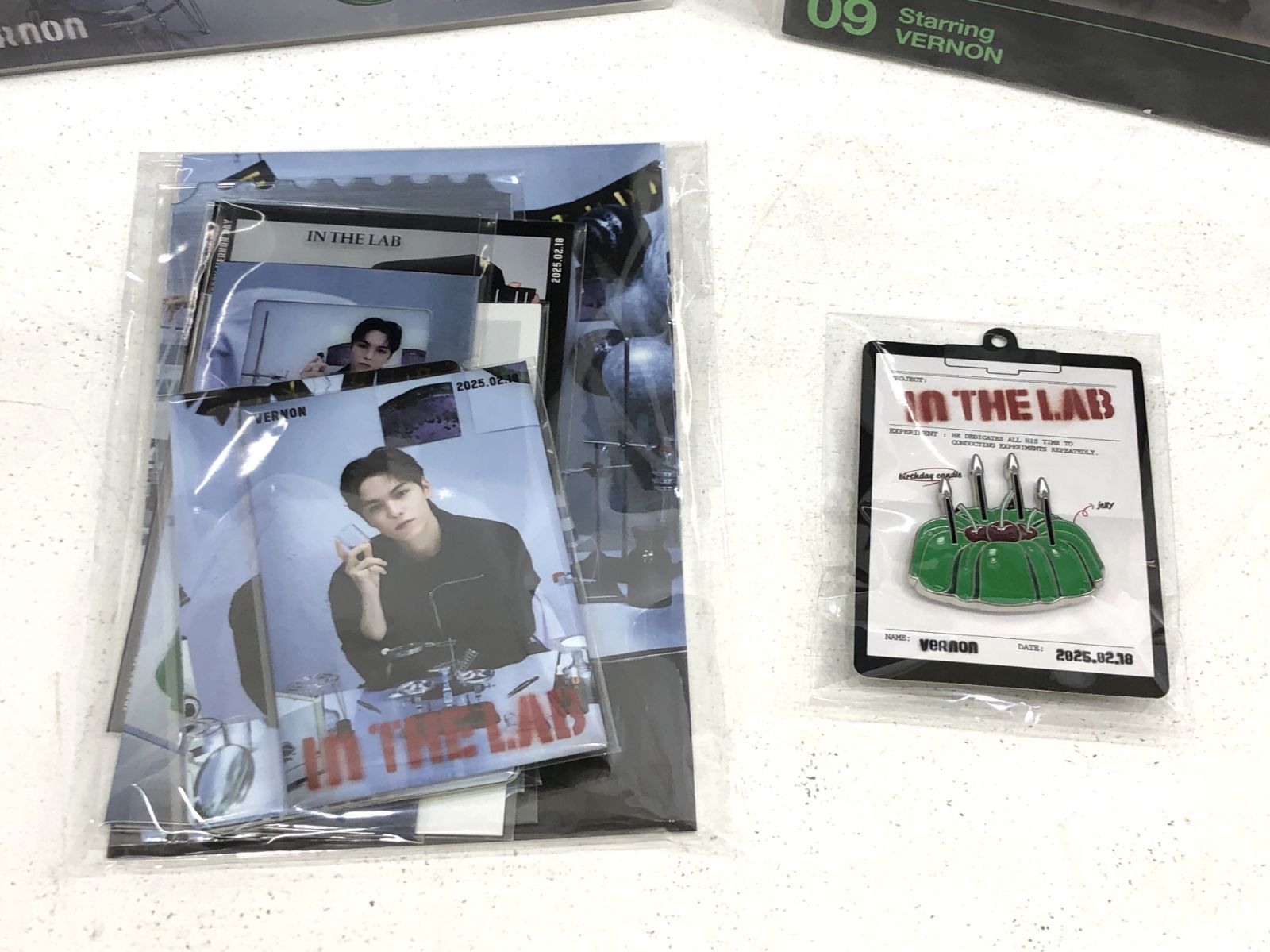 小牧店】SEVENTEEN バーノンバースデーパッケージ ver.4/バパケ 【T353