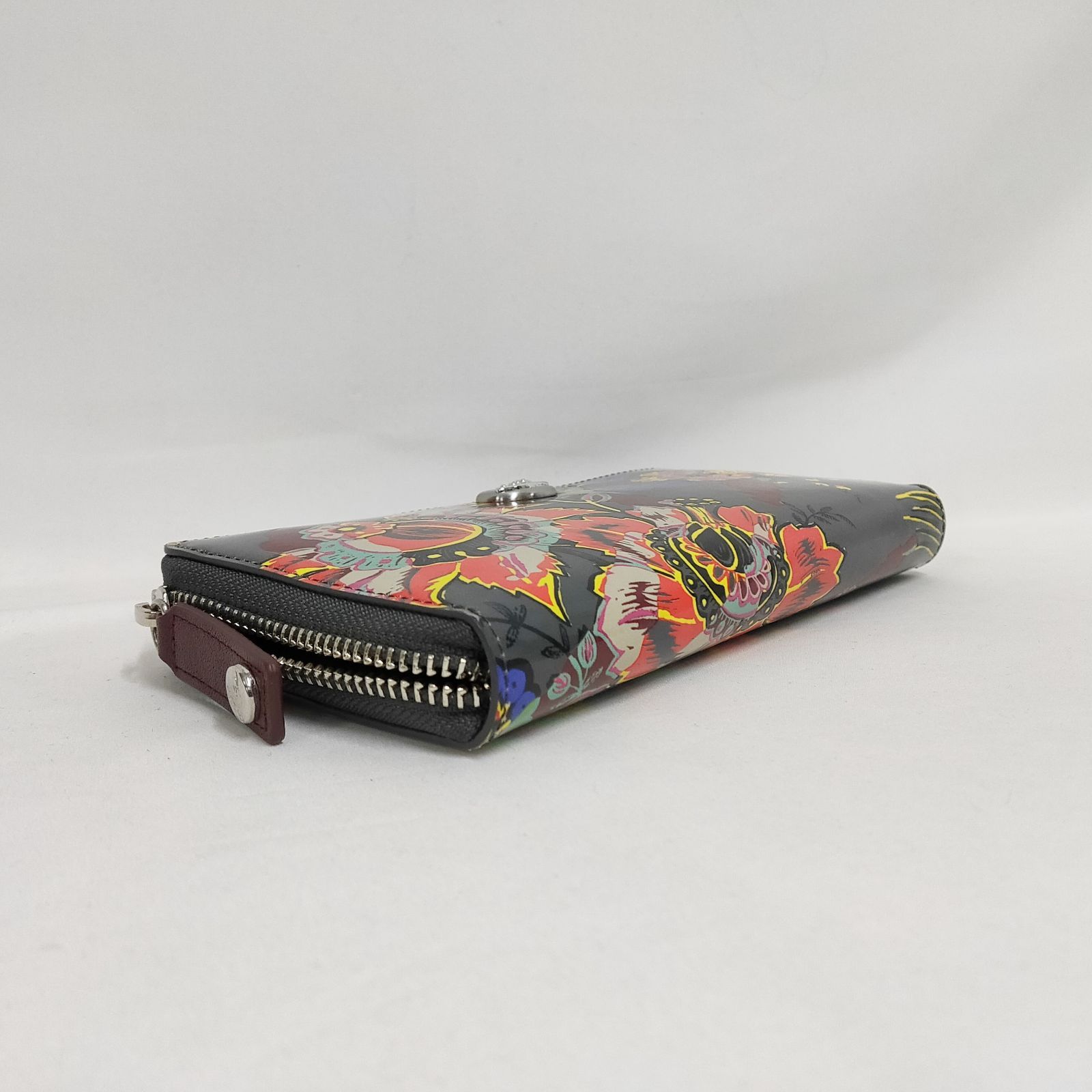 新品 未使用 ヴィヴィアンウエストウッド タイガーフラワー ラウンド