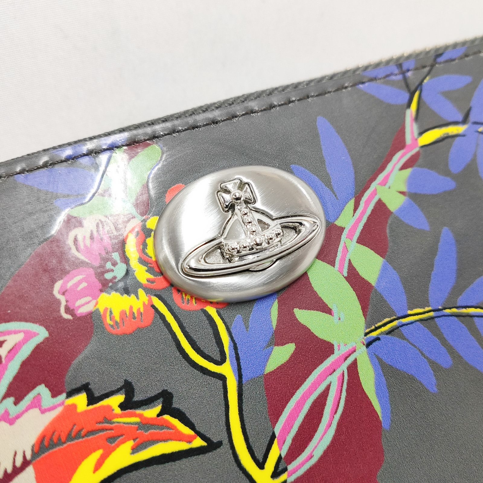 新品 未使用 ヴィヴィアンウエストウッド タイガーフラワー ラウンド