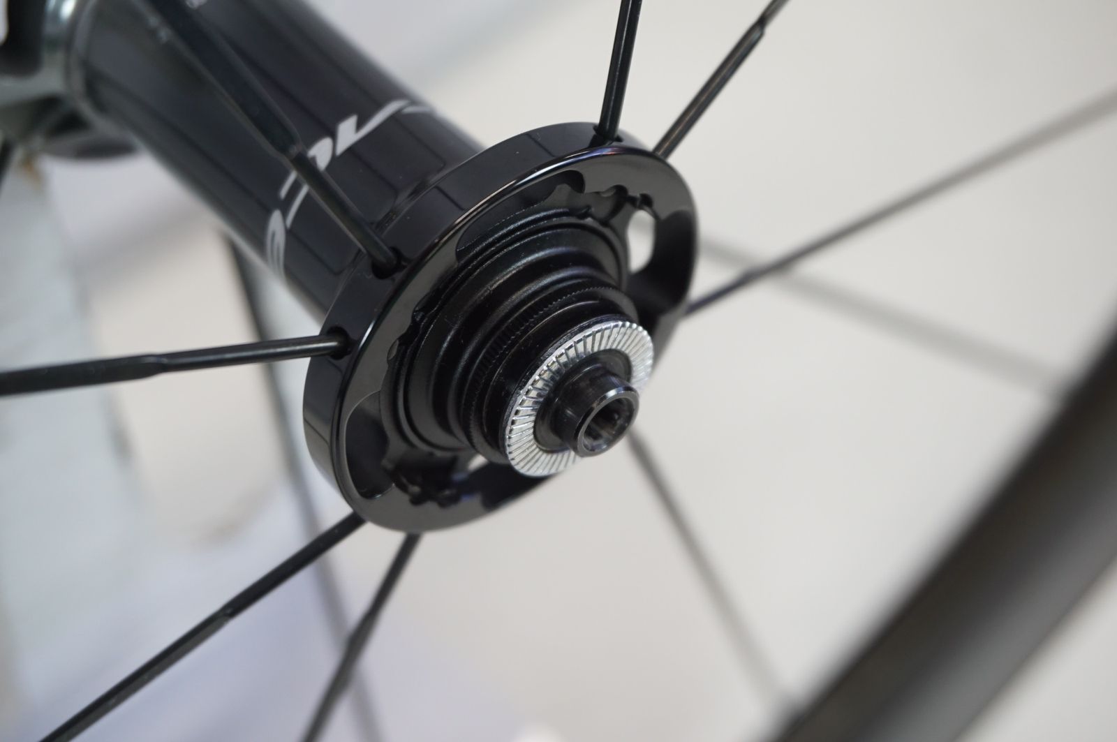 SHIMANO 「シマノ」 DURA-ACE WH-R9100 C60 TU シマノ11s ホイール