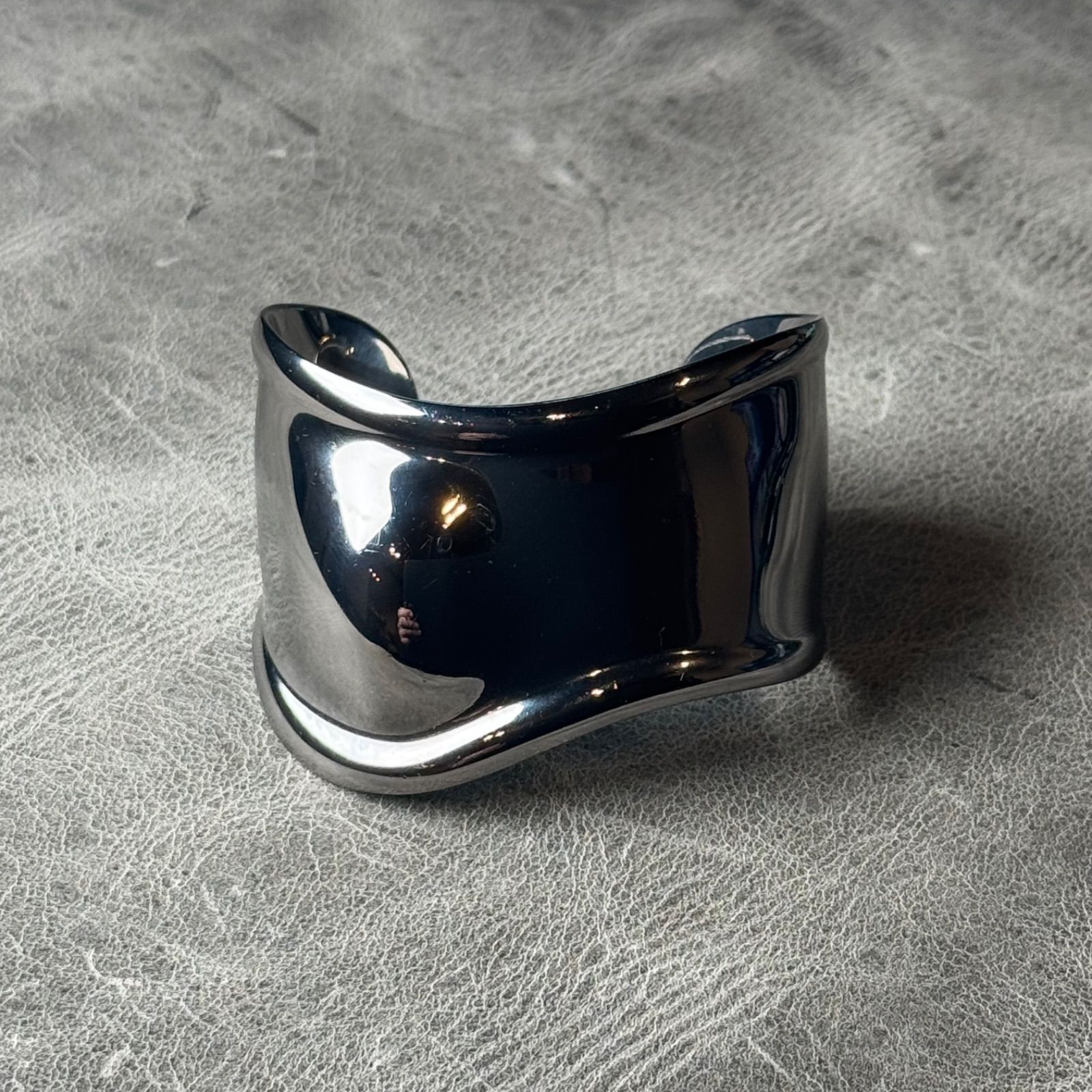 TIFFANY＆CO. ティファニー 【エルサ・ペレッティ™ ボーン カフ