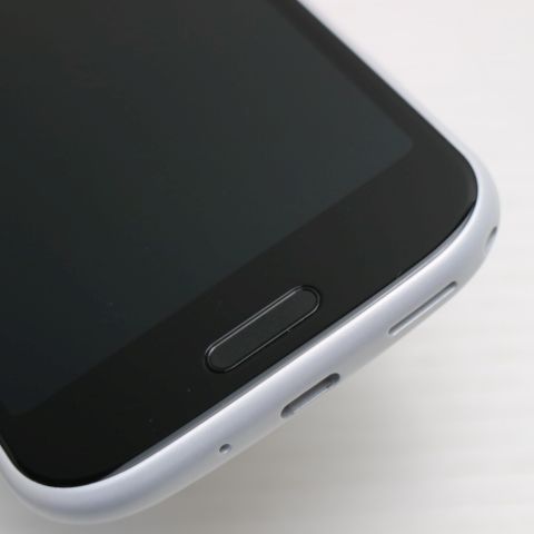 新品同様 F-52B らくらくスマートフォン ホワイト スマホ 白ロム 本体