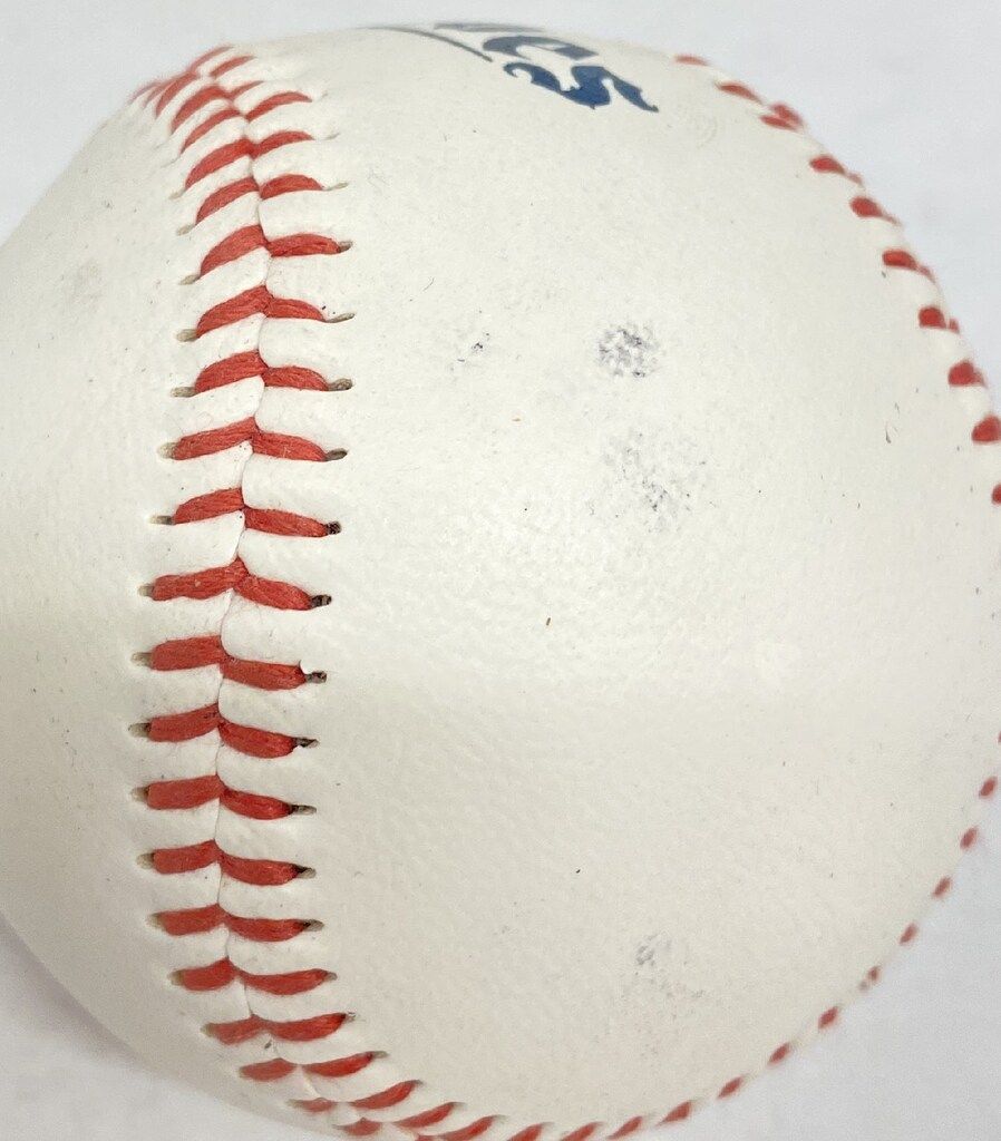 オリックスバファローズ 西勇輝 直筆サインボール 英語ver. - メルカリ