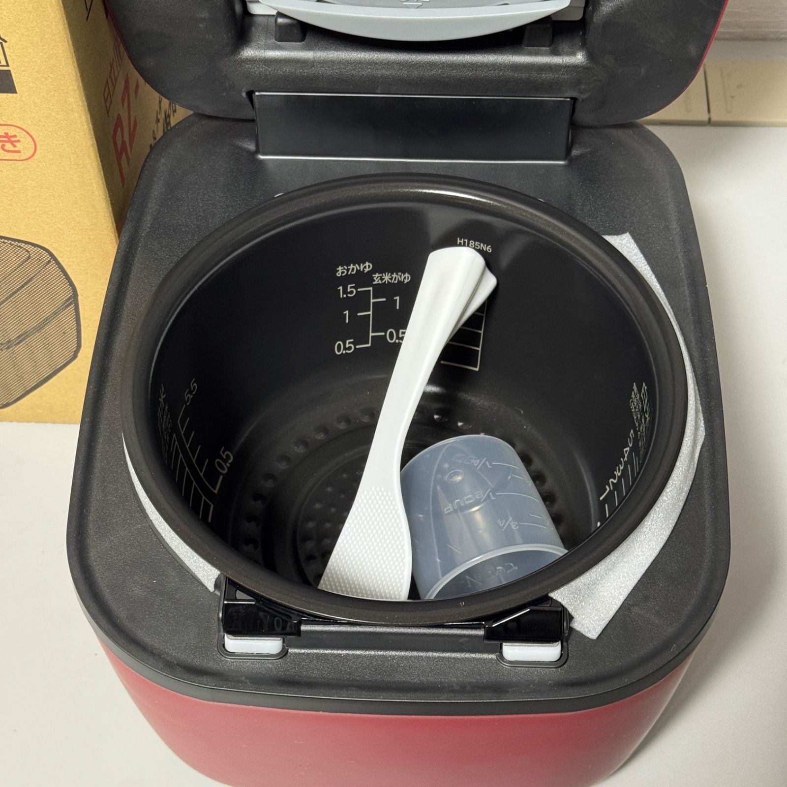 新品未使用 2024年製 日立 圧力スチームIH炊飯器 5.5合 RZ-TS106M R