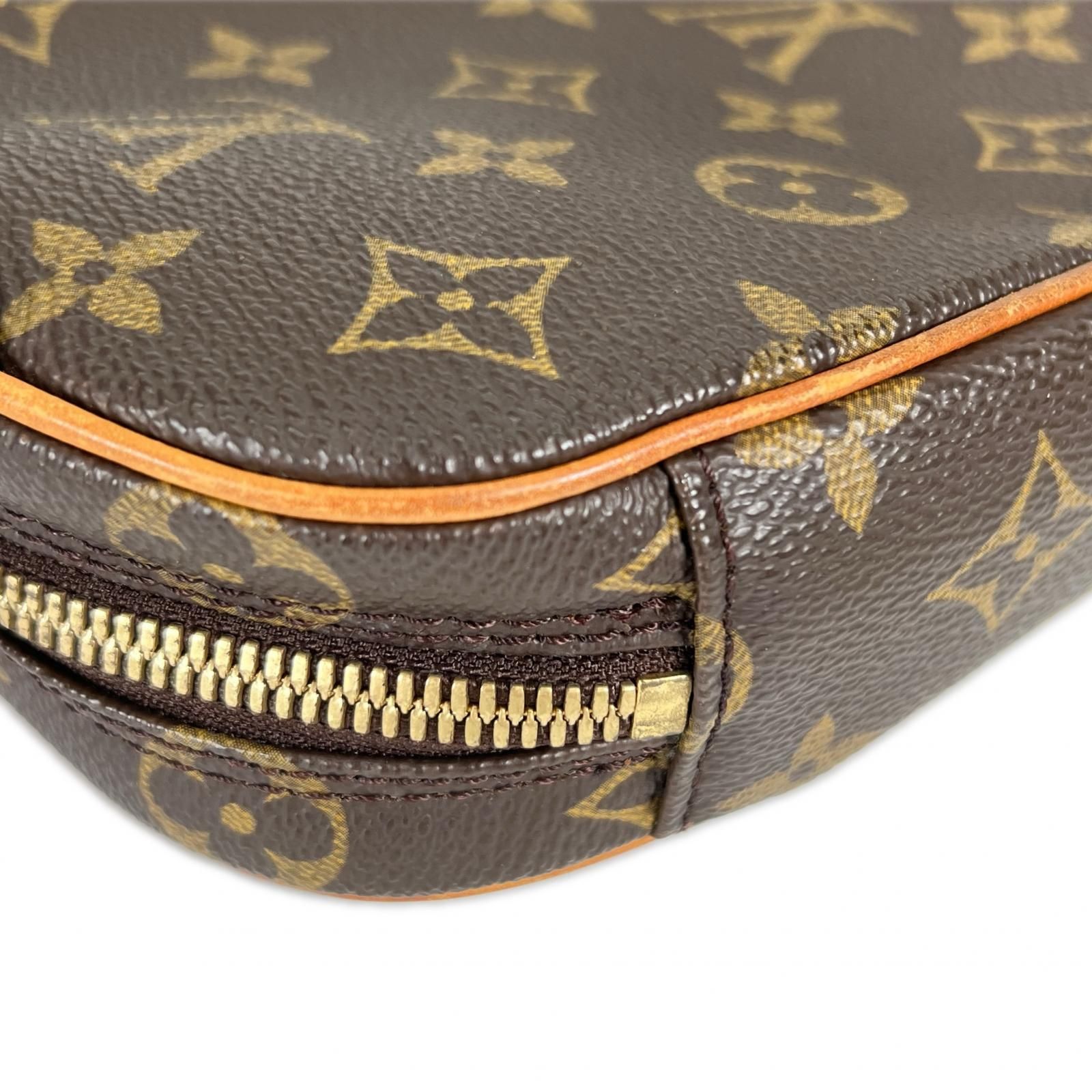 美品 LOUIS VUITTON ルイ・ヴィトン ポシェットガンジュ M51870 ボディ 