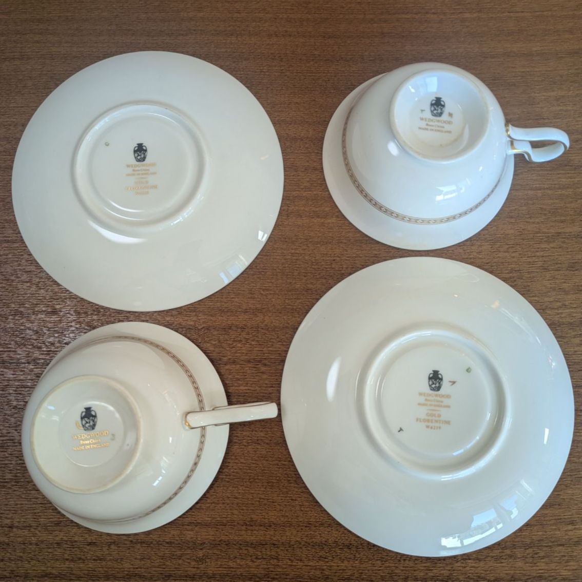 黒壺 WEDGWOOD ウェッジウッド コロンビア フロレンティーン ゴールド