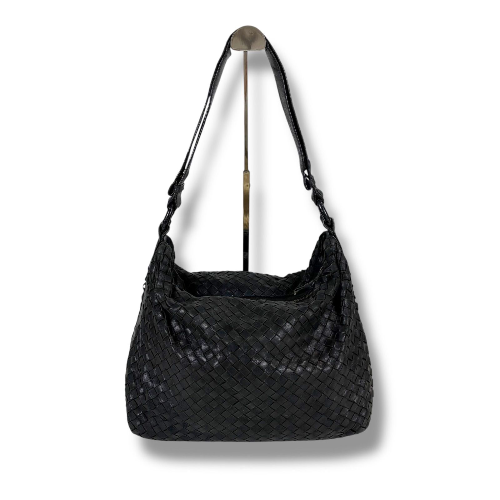 ボッテガヴェネタ ホーボー ワンショルダーバッグ イントレチャート 黒 レザー ボッテガヴェネタ BOTTEG VENETA イントレチャートレザー ホーボー