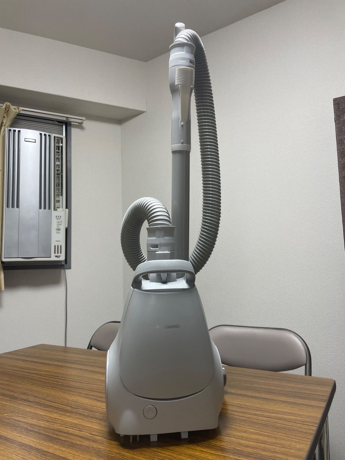 24年製❗軽量型、パナソニック、紙パック式掃除機(エアーノズル) 2024年製 パナソニック 掃除機 紙パック式 【公式通販】