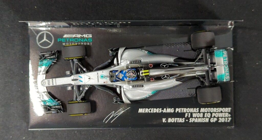 ミニチャンプス 1/43 メルセデスAMGペトロナス モータースポーツF1 W08