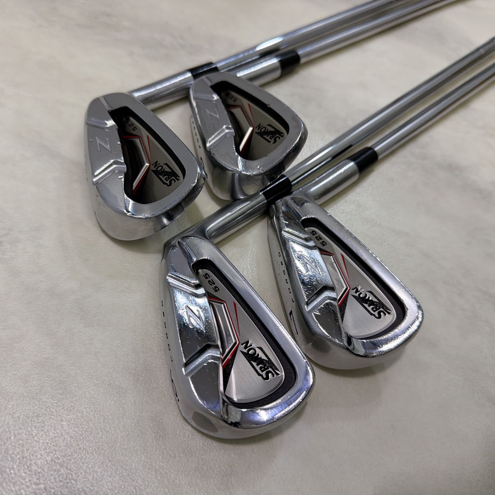新品グリップ スリクソン Z525 FORGED 4本 6.7.9.PW アイアンセット 