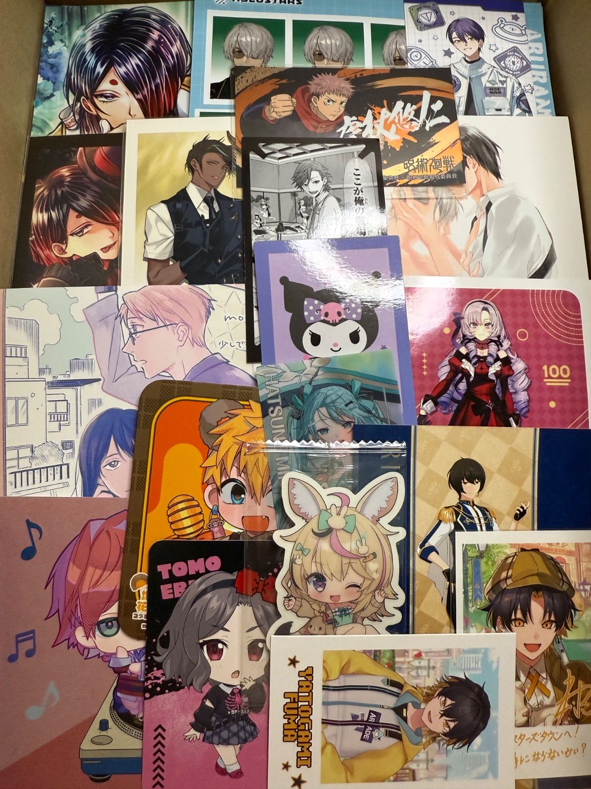 アニメ キャラクターグッズ 紙類 コースターのみ 1250点以上 まとめ売り アニメ キャラクターグッズ 紙類 コースターのみ 1250点以上 まとめ