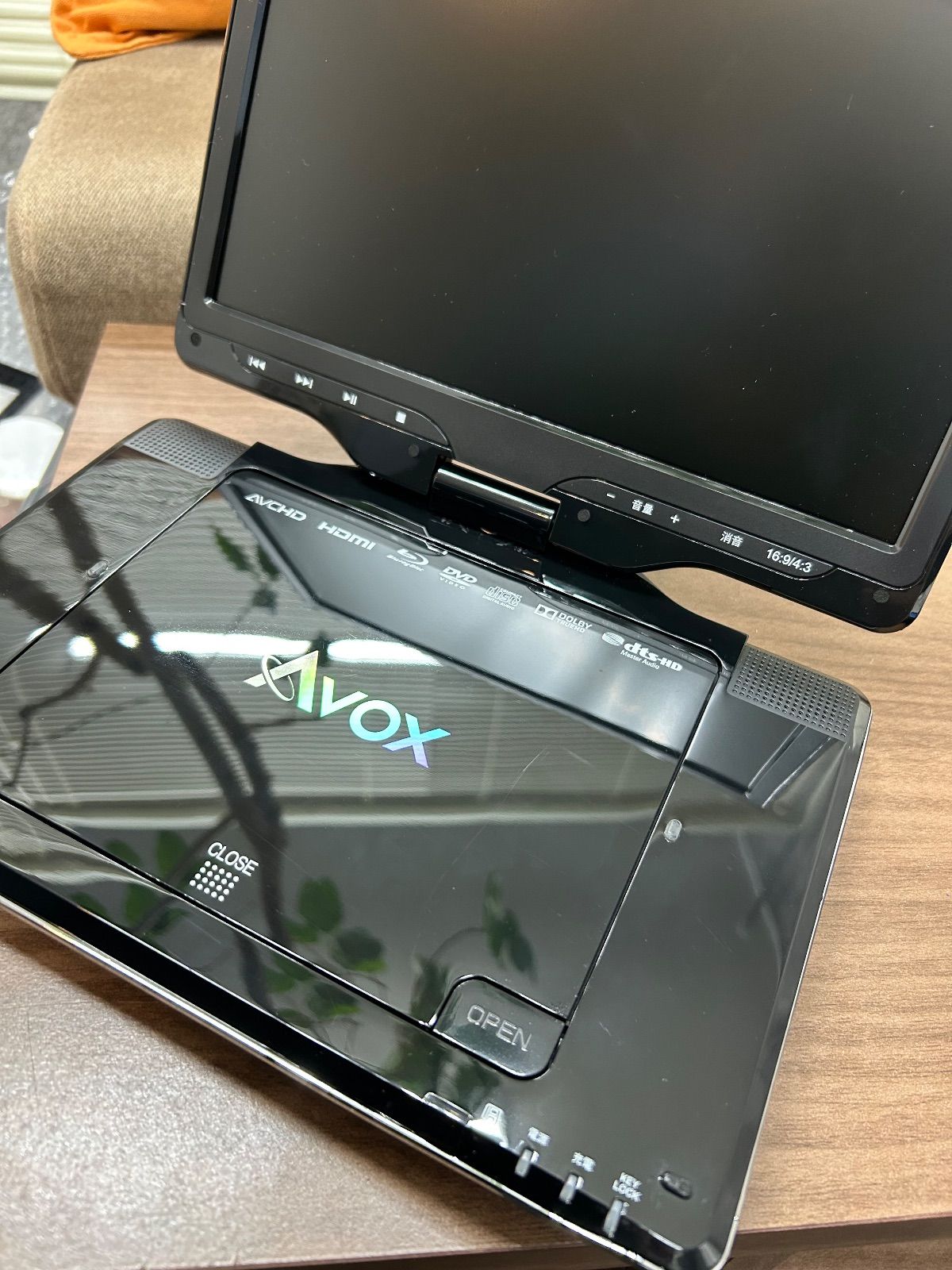 AVOX 10インチ ポータブルDVDプレイヤー APBD-1080HK - メルカリ