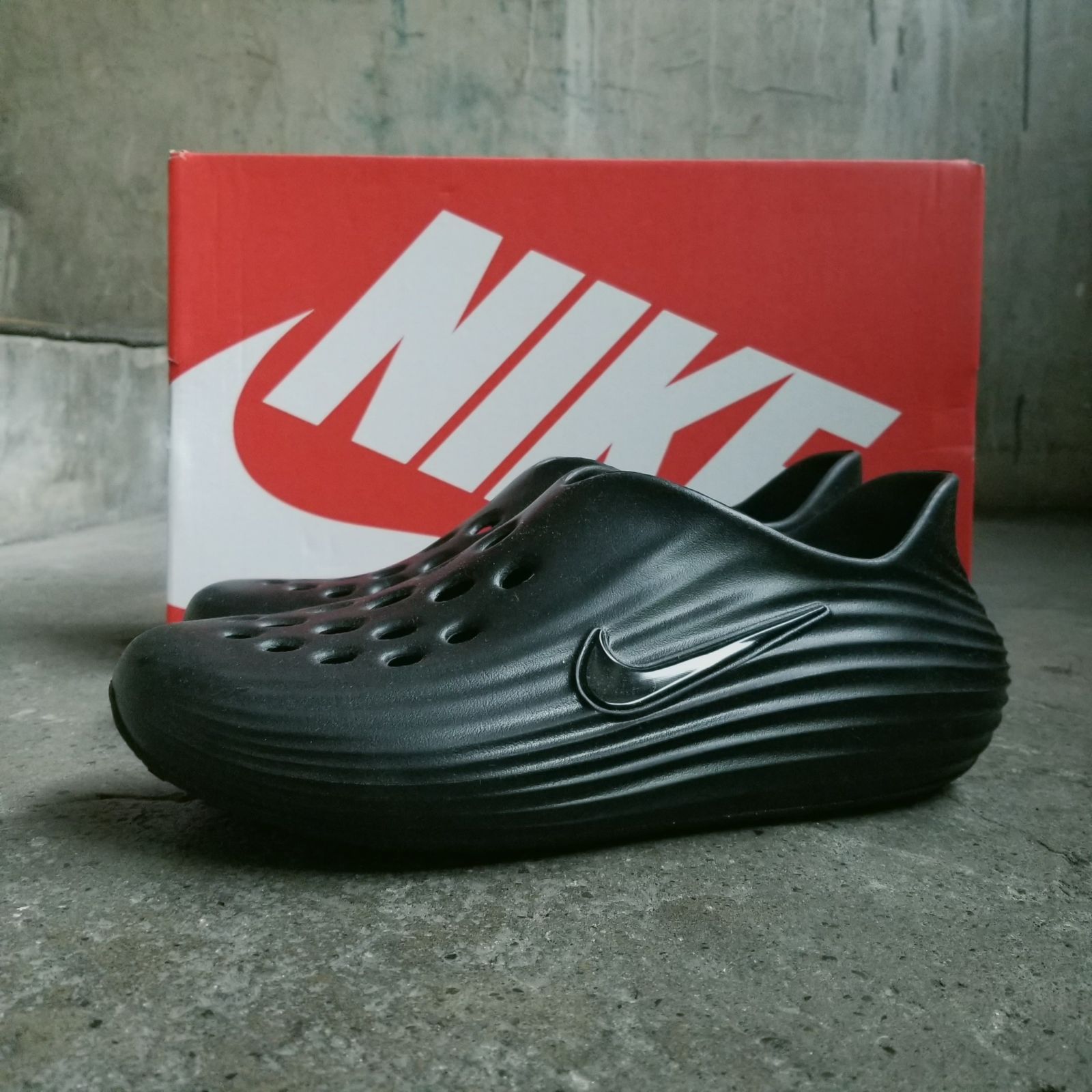 NIKE REACTX REJUVEN8 29cm ナイキ リアクトX リジュビネイト トリプル