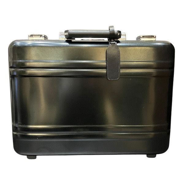 【美品】ゼロハリバートン アタッシュケース ビジネスバッグ2way A4 肩掛 美品】ゼロハリバートン アタッシュケース ビジネスバッグ2way A4 肩掛