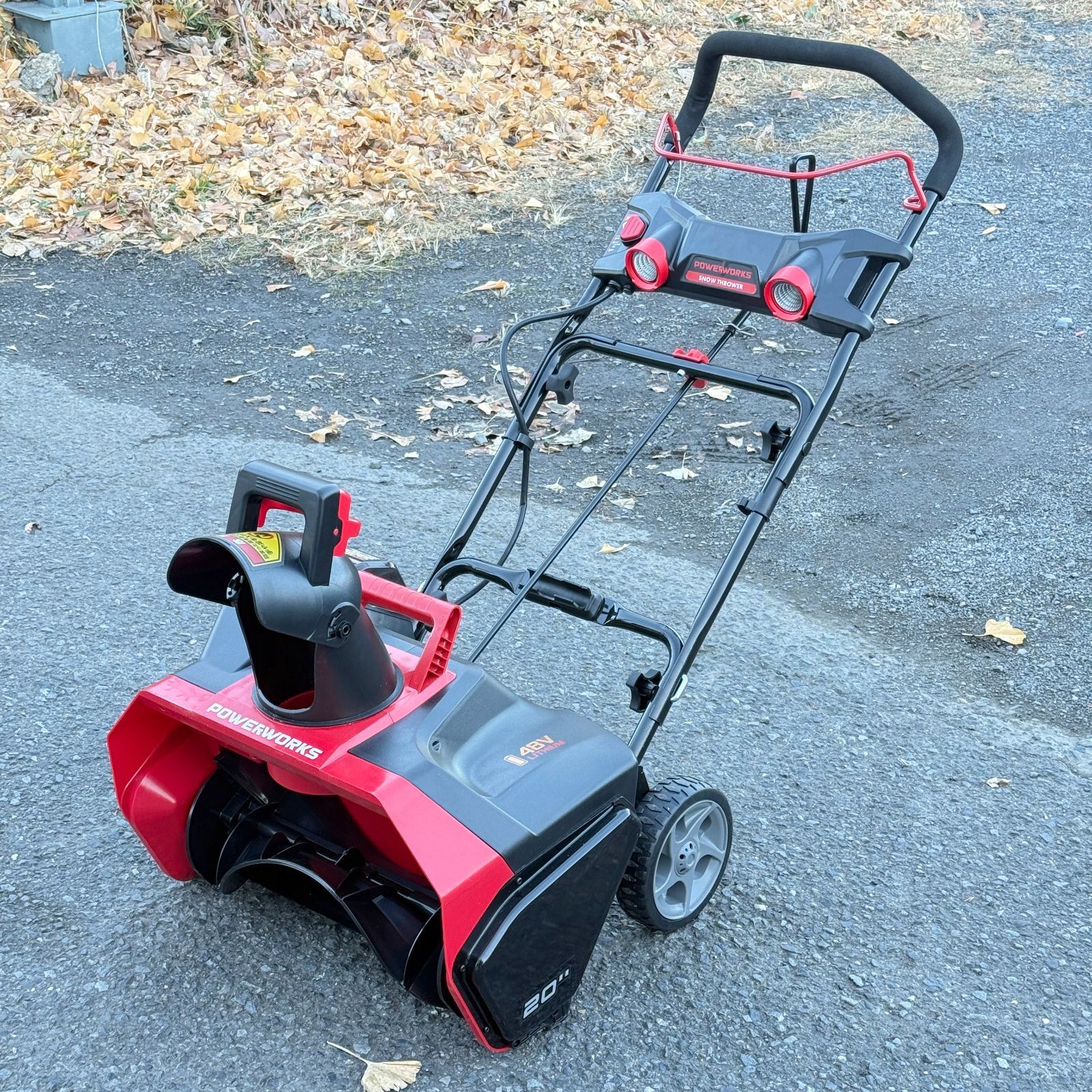 【電動除雪機】【バッテリー新品】電動除雪機 （中古・美品本体＋新品大容量バッテリー48V＋新品充電器）POWERWORKS SNE402【899-1】