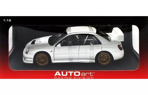 ミニカー SUBARU New Age Impreza WRC 1/18 中古】ミニカー 1/18 SUBARU NEW AGE IMPREZA WRC 2003 PLAIN BODY