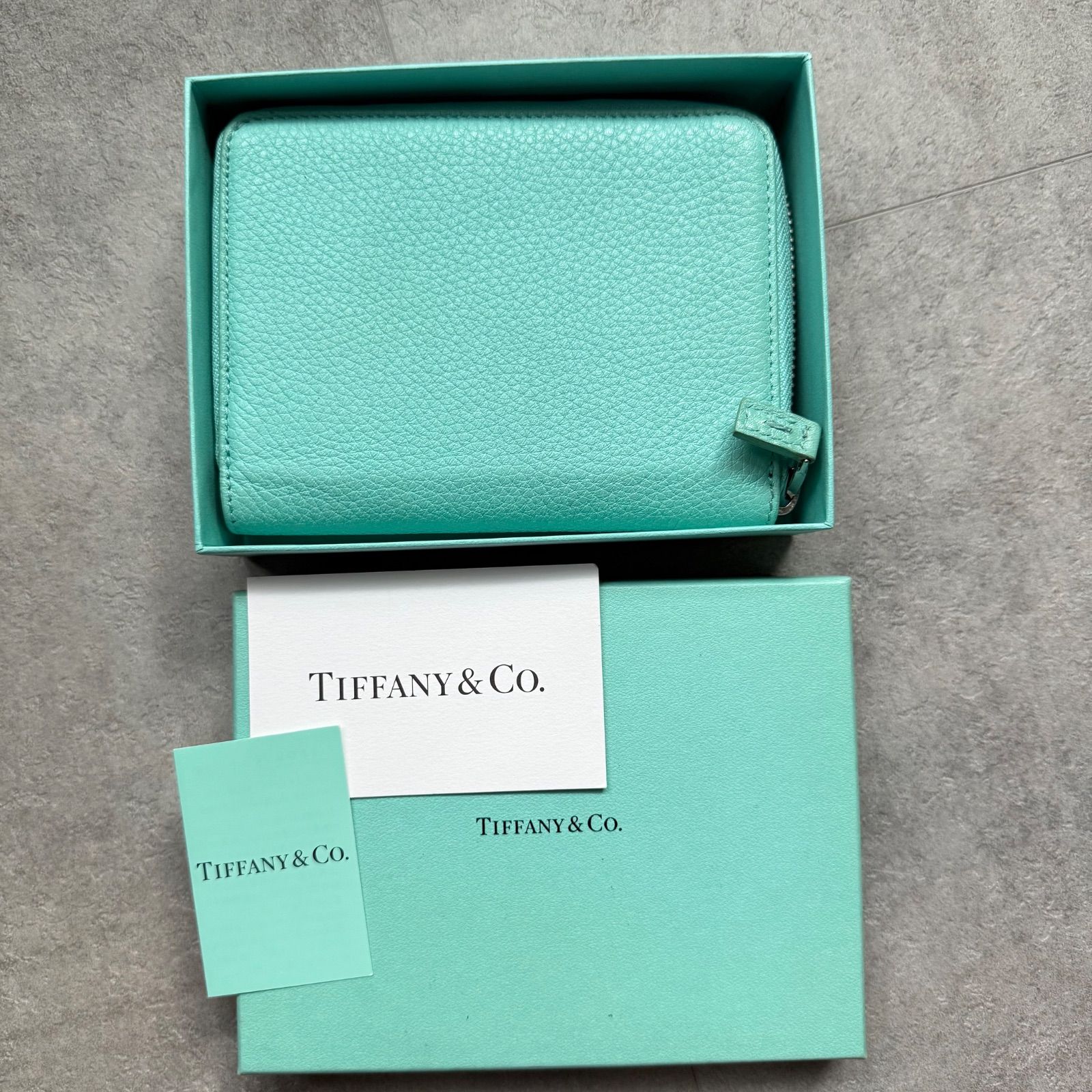 Tiffany & Co. ティファニー ラウンドジップ コンパクトウォレット 二