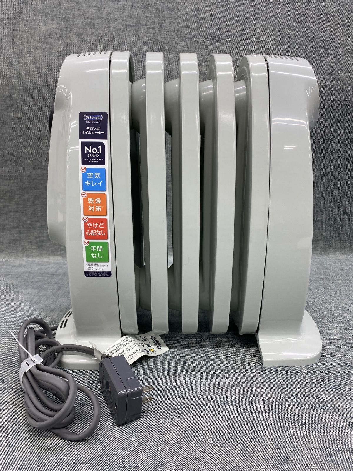 AM AY26010632 ≪中古品≫ デロンギ オイルヒーター RHJO A0505-DW