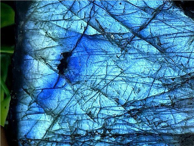 AAA級天然ラブラドライト原石B89K3/15K20D - メルカリ