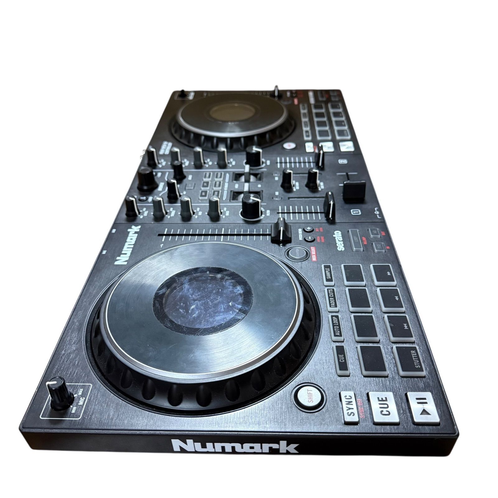 中古美品】Numark MIXTRACK PLATINUM FX 4デッキ対応 PC DJ