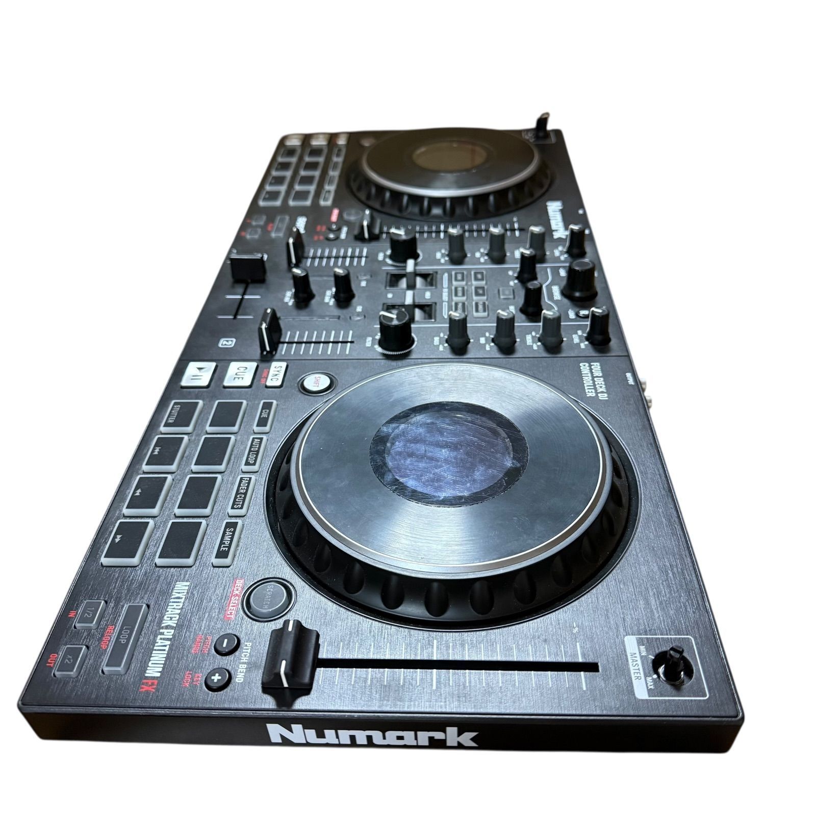 中古美品】Numark MIXTRACK PLATINUM FX 4デッキ対応 PC DJ
