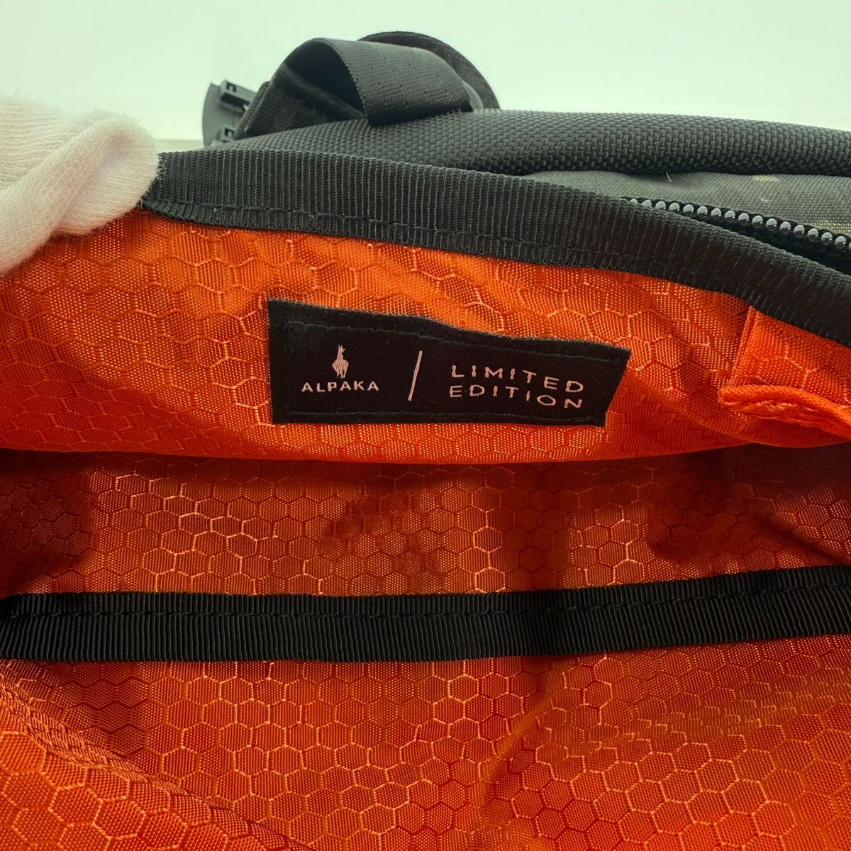 アルパカ ALPAKA AIR SLING V2 bag スリング ショルダーバック 