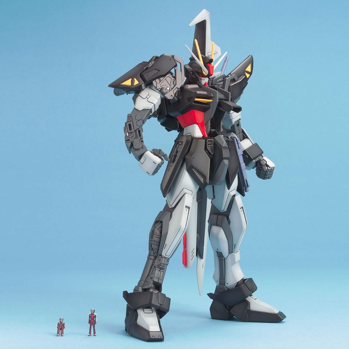 再販) MG 1/100 GAT-X105E ストライクノワールガンダム 機動戦士