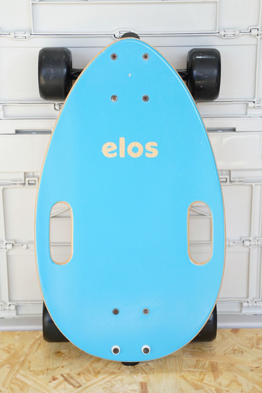 ストリート系スポーツ elos（イロス）コンパクトスケートボード