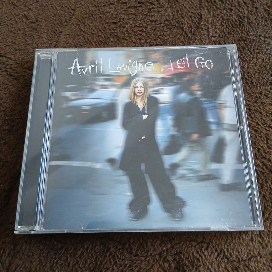 アヴリルラヴィーンAvrilLavigne輸入盤CD LET'S GO - メルカリ