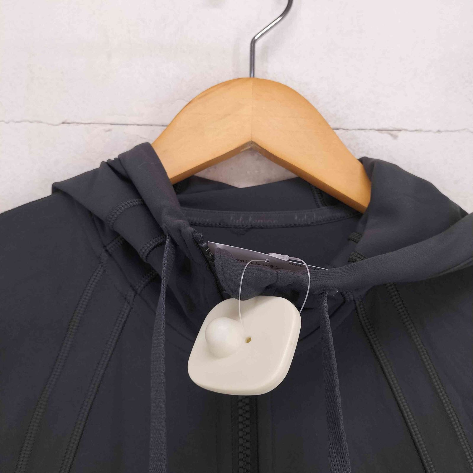 ルルレモン lululemon ディファイン ジャケット レディース 8 - メルカリ