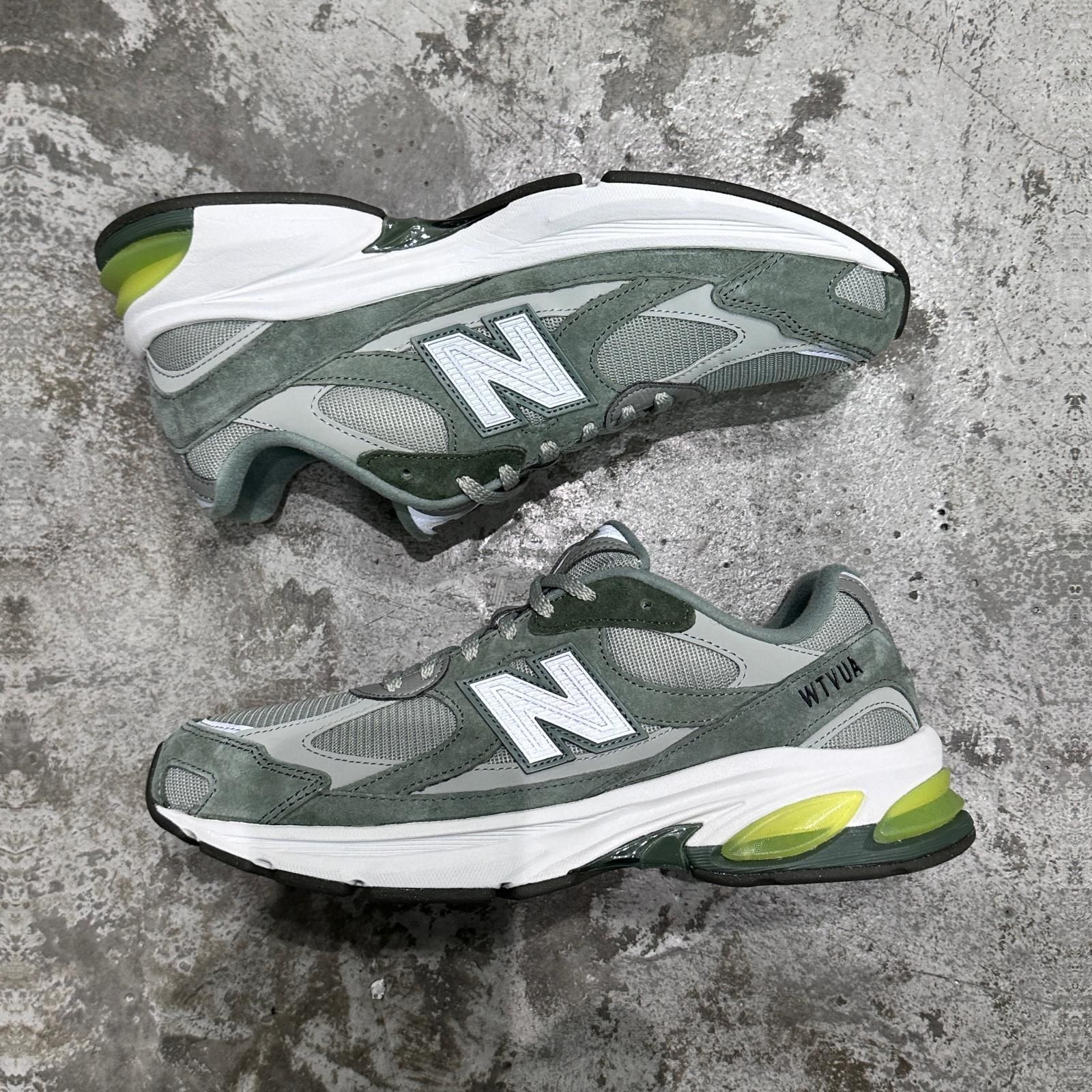 NEW BALANCE × WTAPS ABZORB 2010 アブゾーブ ローカットスニーカー