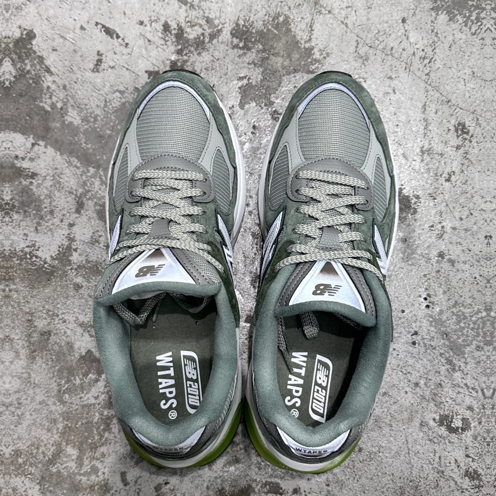 NEW BALANCE × WTAPS ABZORB 2010 アブゾーブ ローカットスニーカー 