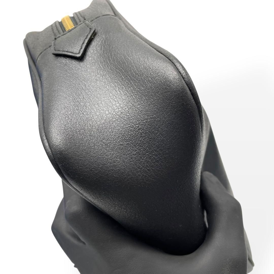 極美品 VERSACE ヴェルサーチ セカンドバッグ ゴールド金具 レザー 黒