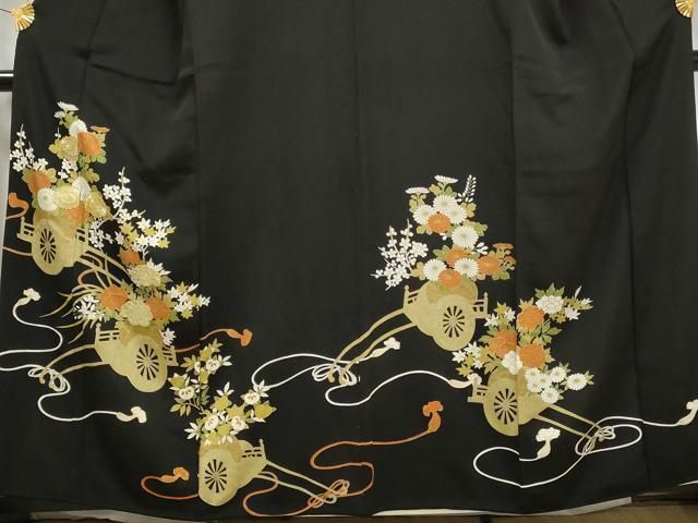 正絹黒留袖　作家物　駒刺繍　御所車花文　⑧ 平和屋着物□豪華黒留袖 駒刺繍 花車文 金彩 正絹 逸品 AABE0807gw