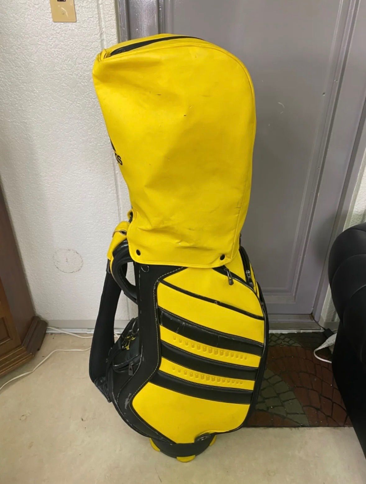 超メルカリ市　adidas キャディバッグ 送料無料 adidas アディダス キャディバッグ ゴルフバッグ - メルカリ