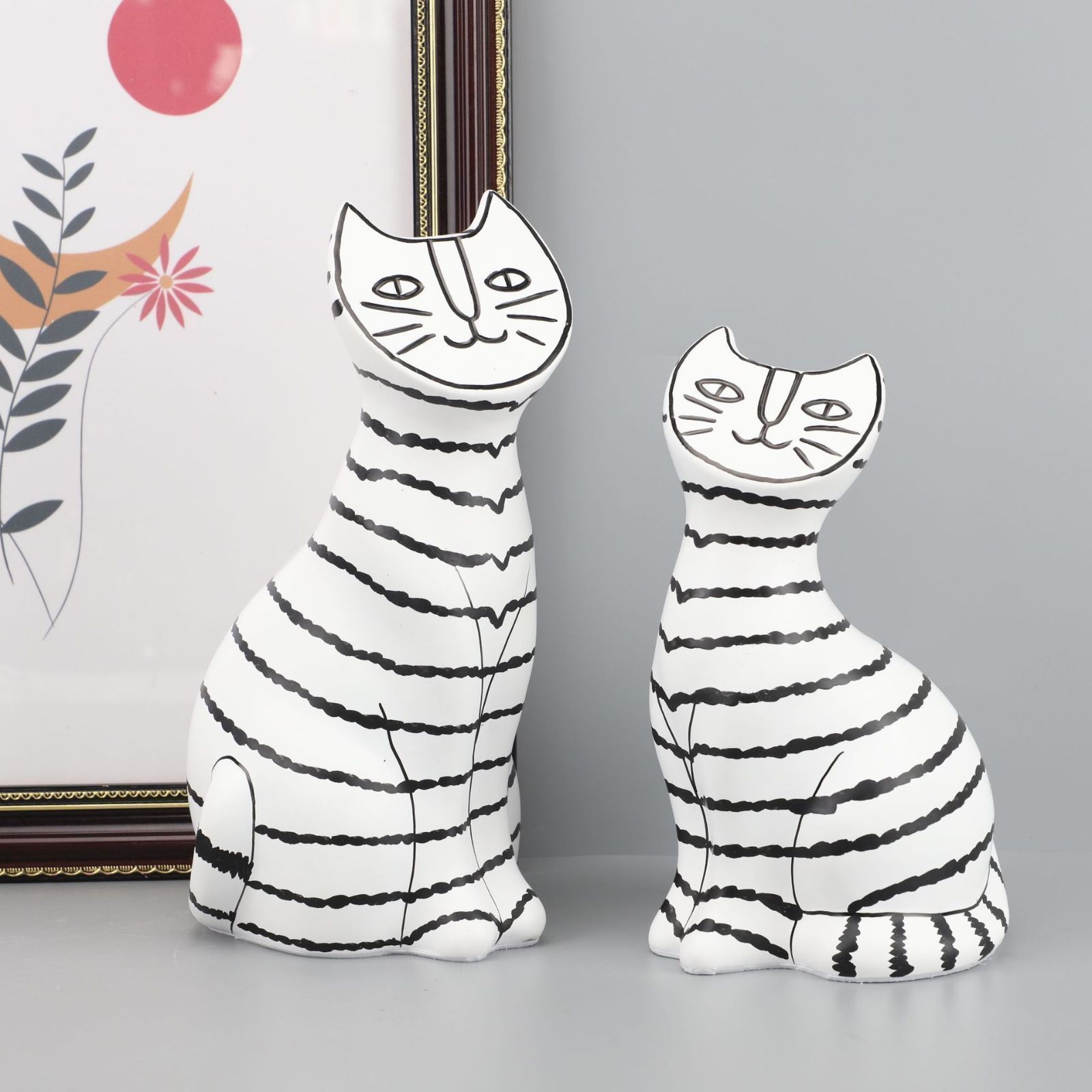 ヨーロッパ風 猫のアートオブジェ 愛らしい猫たちの趣あるアート