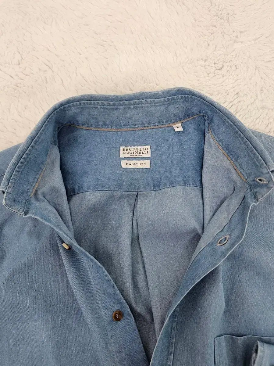 ブルネロクチネリ ウォッシュ デニム シャツ - メルカリ