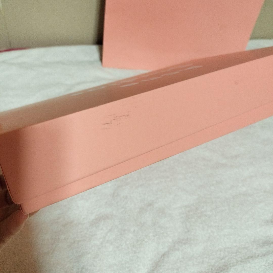 ストア 未使用 箱紙袋付き Acne Studios ピンク マフラー フリンジ