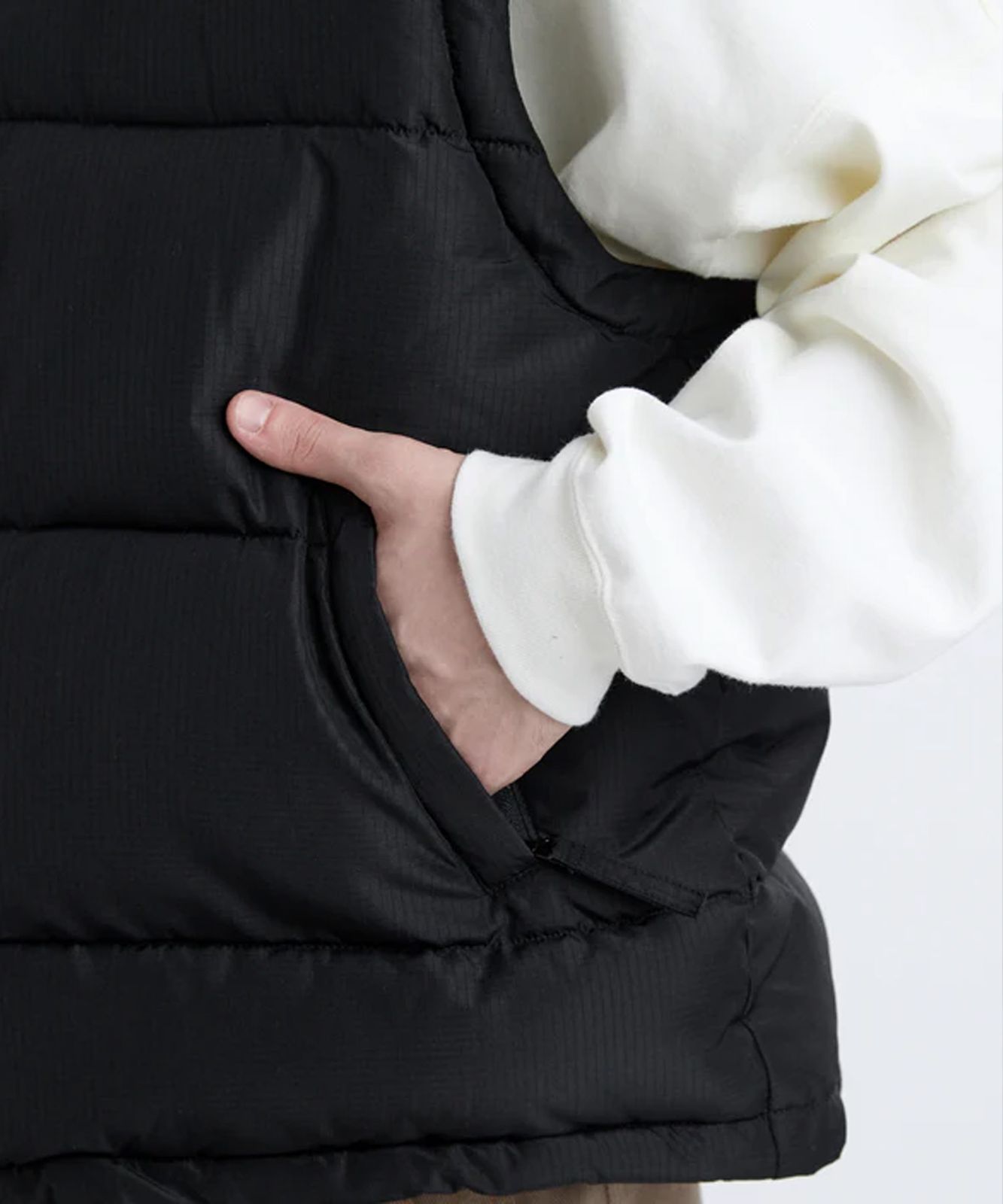 ムラスポ公式】新品 RVCA ルーカ ダウン ベスト メンズ シンプル 