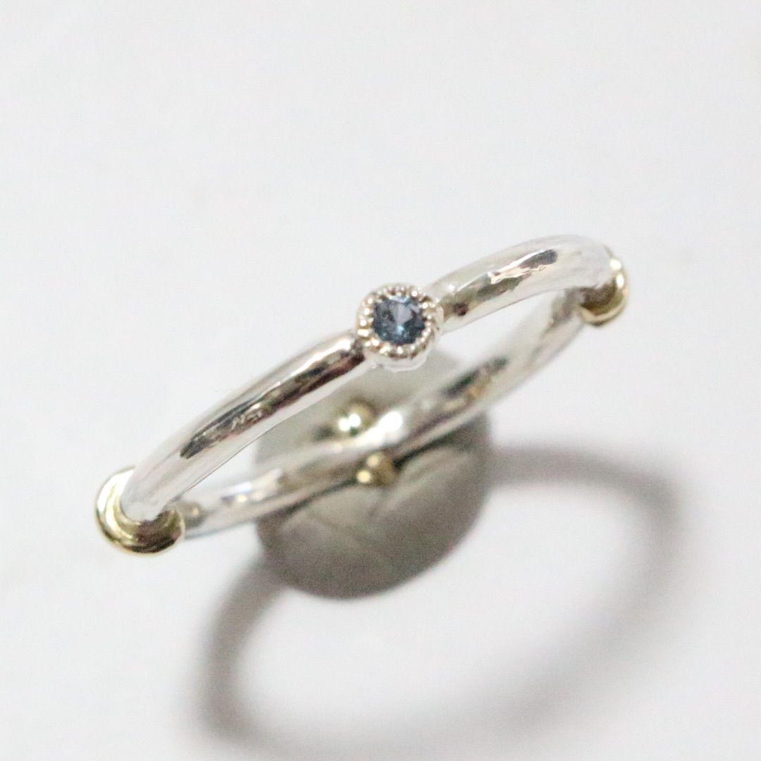 青紫色系カラーチェンジガーネットk10小ワッカデザインシルバーリング