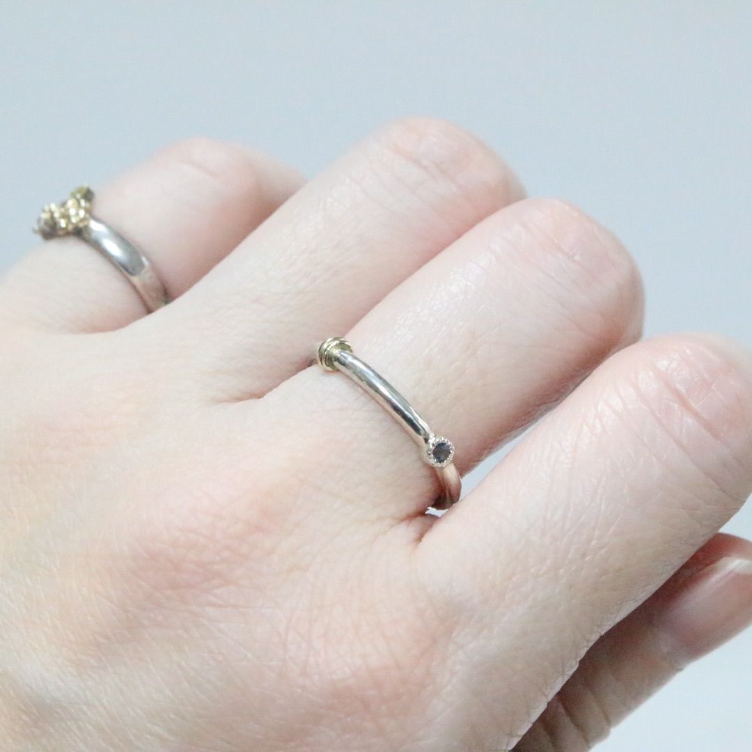 青紫色系カラーチェンジガーネットk10小ワッカデザインシルバーリング