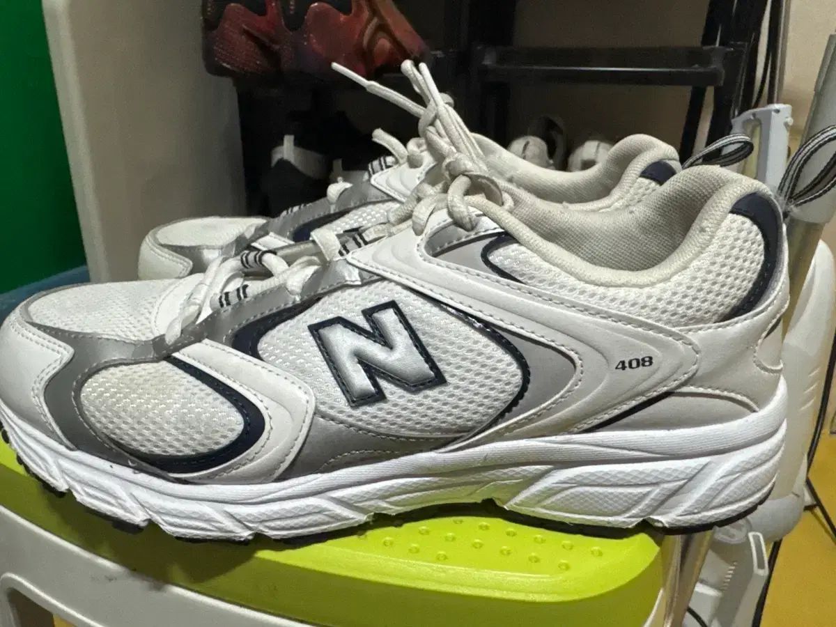 ニューバランス 408 白/グレー スニーカー - メルカリ