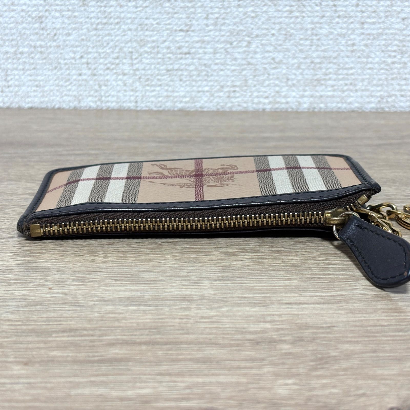 極美品✨　バーバリー　BURBERY　コインケース　ノバチェック　PVC　箱あり BURBERRY バーバリー チェック柄 ノバチェック ホースロゴ コイン