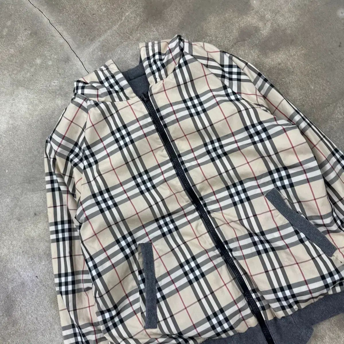 BURBERRY バーバリー リバーシブル ノヴァチェック (NOVACHECK) フード