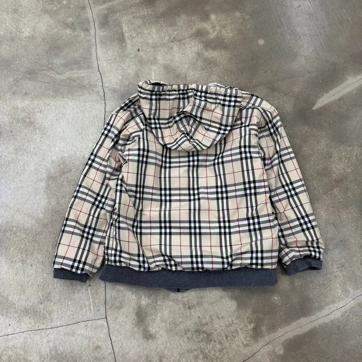 BURBERRY バーバリー リバーシブル ノヴァチェック (NOVACHECK) フード