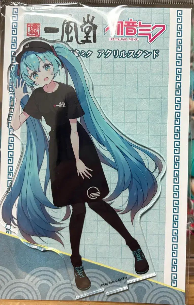 初音 ミク アークス アクリル スタンド 1プーさん コラボ 新品で傷