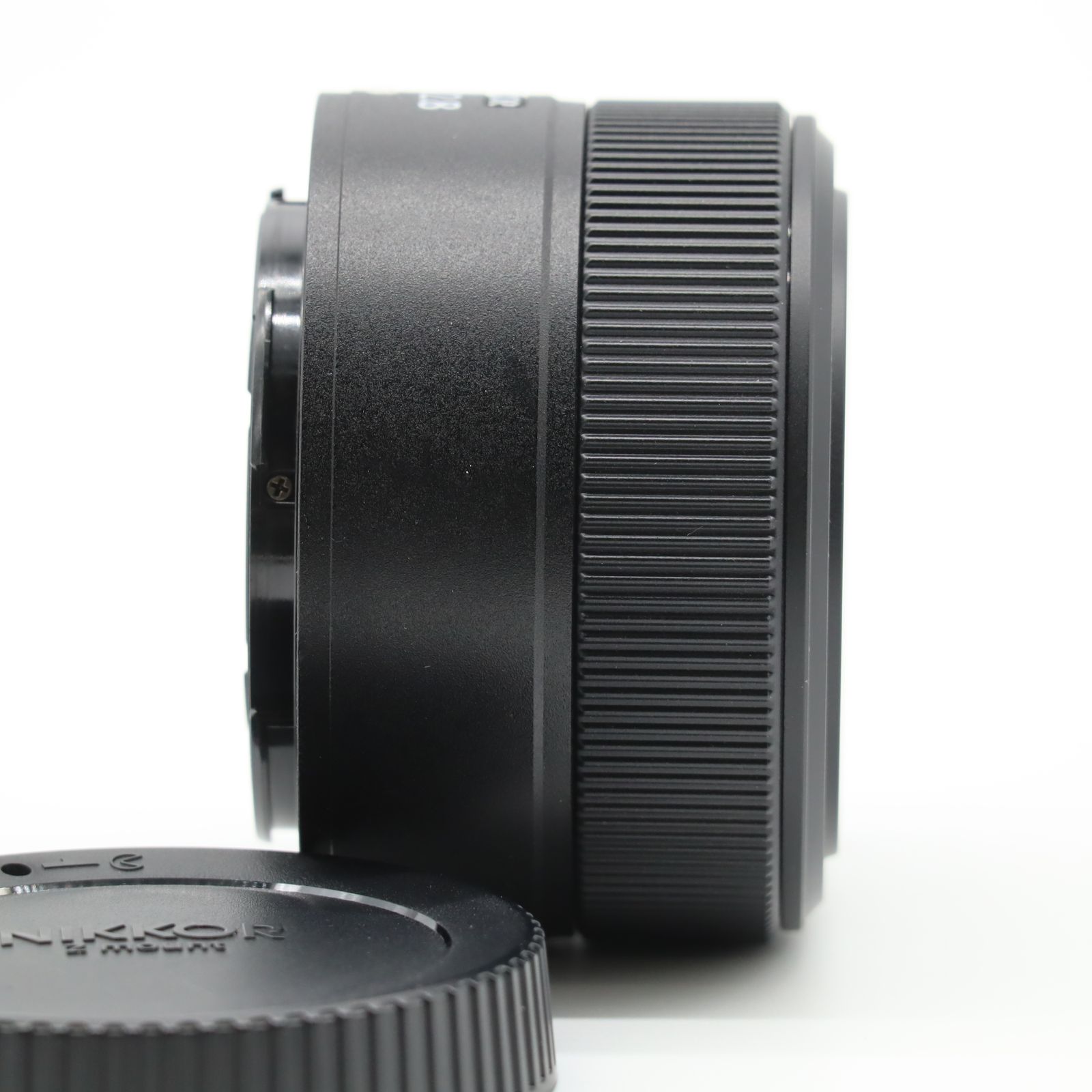 Nikon NIKKOR Z 28mm f/2.8 ブラック｜Zマウント 単焦点レンズ ミラー