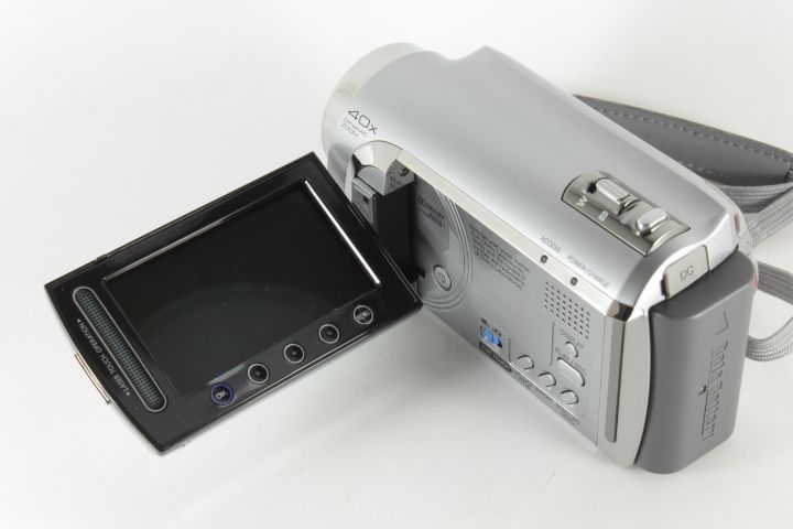 Victor ビクター Everio GZ-MG650-S #20878 - メルカリ