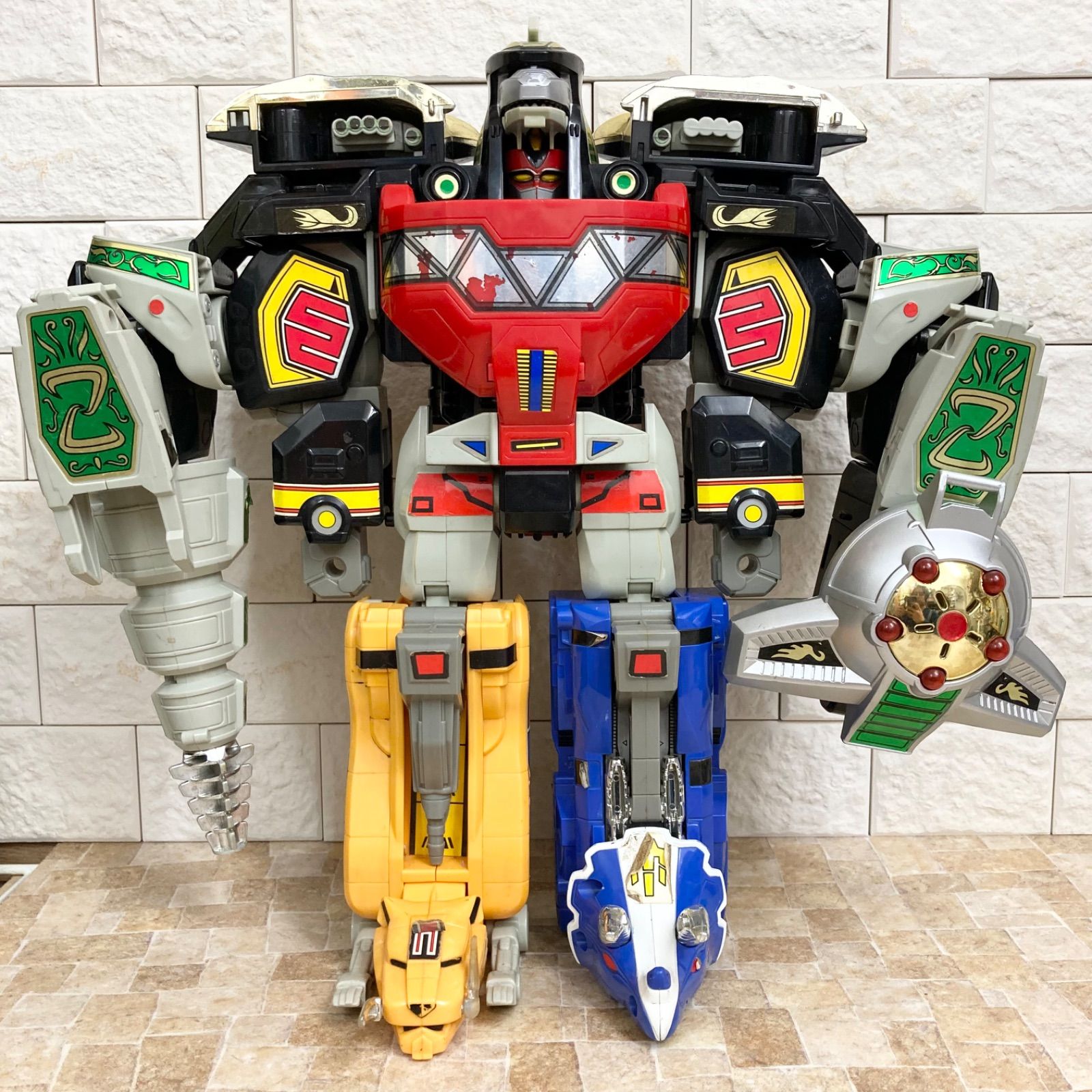 究極大獣神 恐竜戦隊ジュウレンジャー 大獣神 ドラゴンシーザー キング