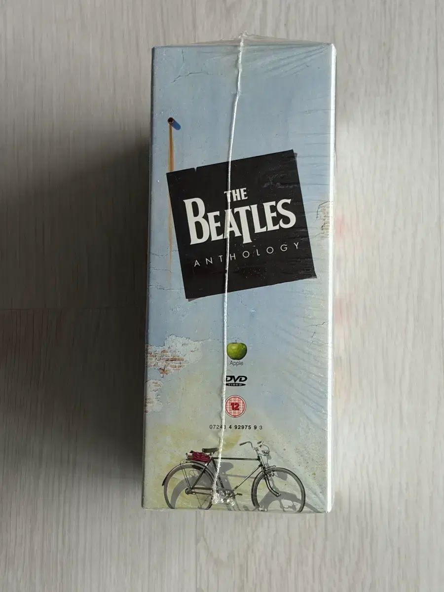ビートルズ　アンソロジー　本　DVD セット 91lx4t5gcyL.jpg